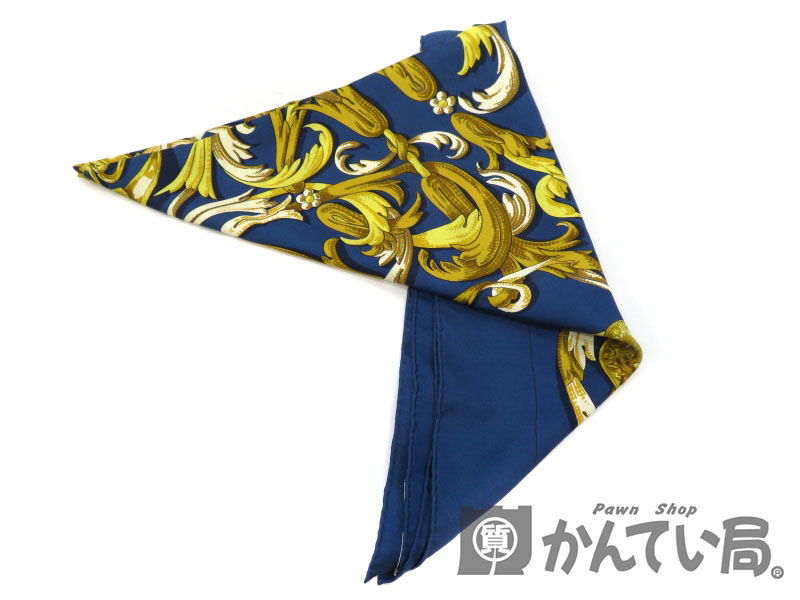 h*k様 HERMES シルクスカーフ ネイビー ゴールド h*k様 HERMES シルクスカーフ ネイビー ゴールド HERMES 100%シルク
