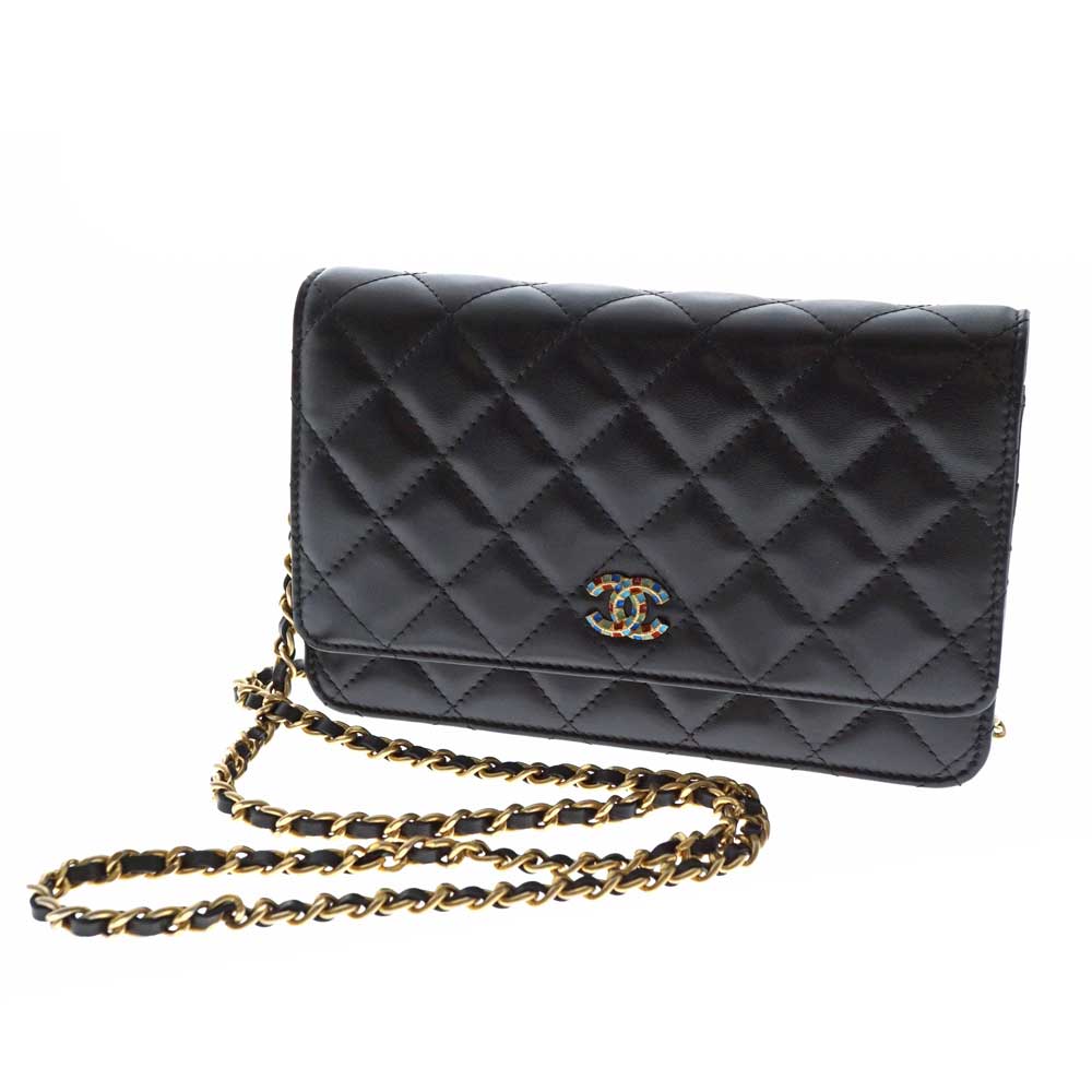 CHANEL【シャネル】AP0529　チェーンウォレット ショルダーバッグ　レザー マトラッセ ブラック ゴールド金具 レディースバッグ 財布 ブランド【中古】USED-8 質屋かんてい局北名古屋店 n21-1161