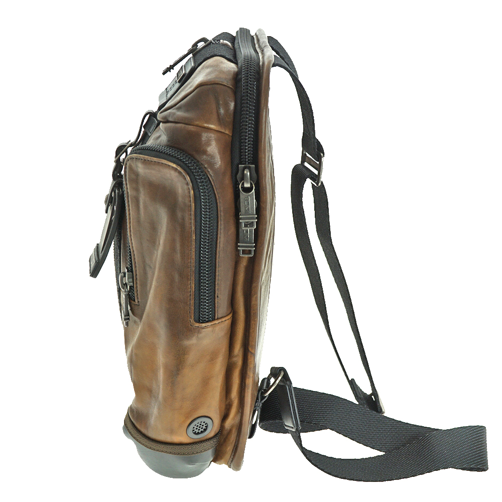 【美品】✨ TUMI ✨ トゥミ ボディバッグ レザー ブラウン92318DB2 美品】✨ TUMI ✨ トゥミ ボディバッグ レザー ブラウン92318DB2 美品