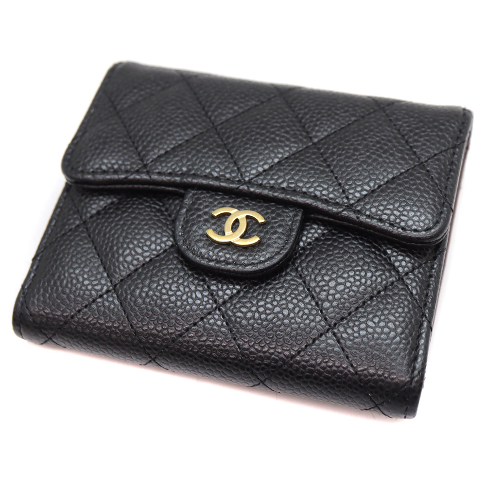 シャネル Chanel クラシックスモールフラップウォレット 3つ折り財布 キャビアスキン 【中古】