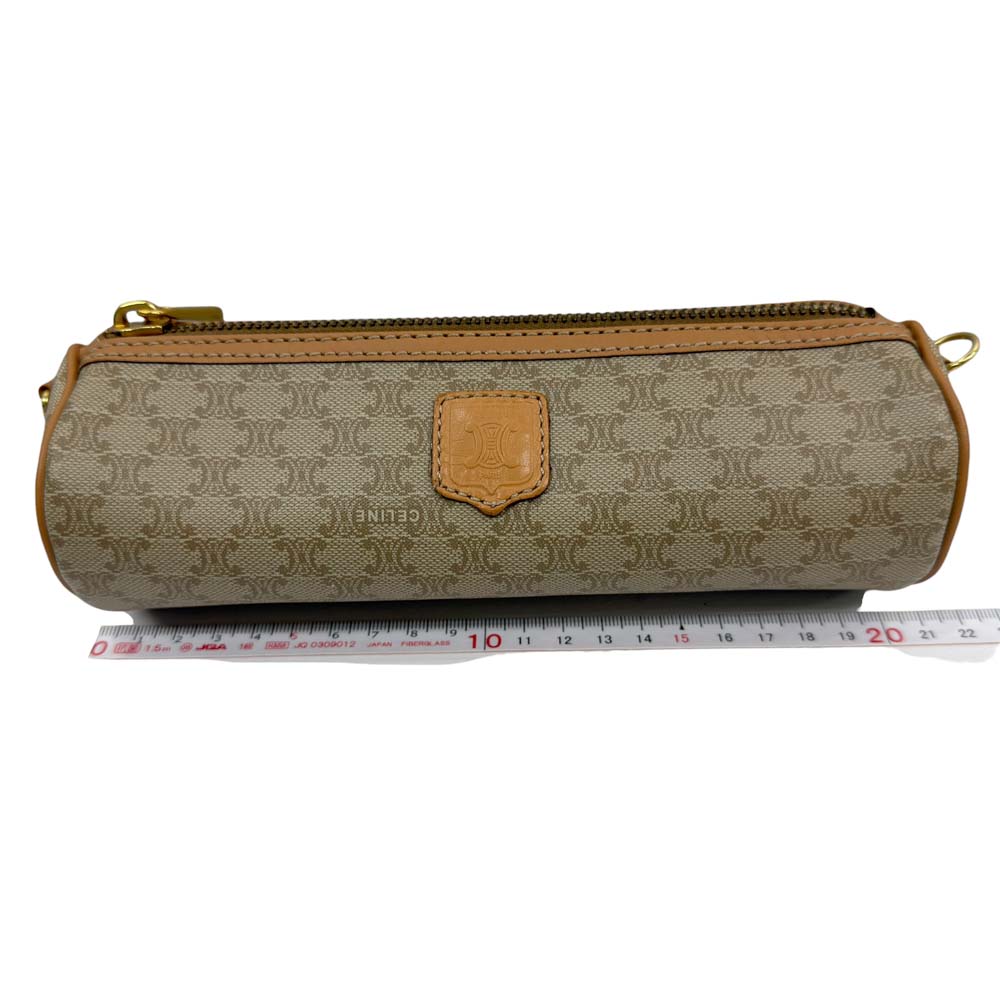 CELINE マカダム柄 ショルダーバッグ ポーチ 美品 CELINE マカダム柄 ショルダーバッグ サコッシュ ポーチ - メルカリ