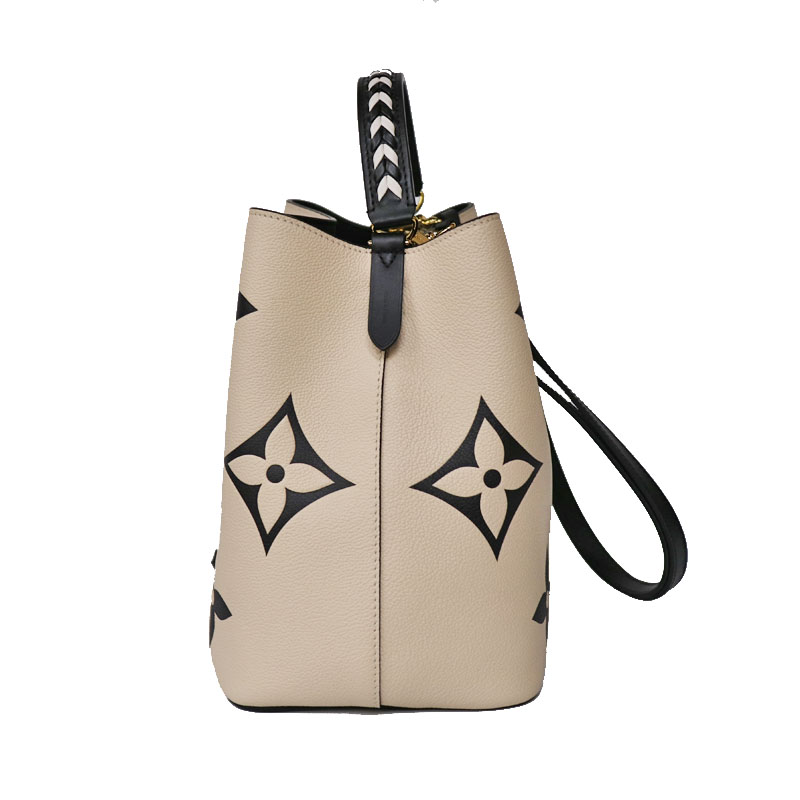 ゆ*け様 LOUIS VUITTON ルイヴィトン　クラフティ　ネオノエ　モノグ ネオノエ MM バイカラー モノグラム・アンプラント レザー｜ルイ