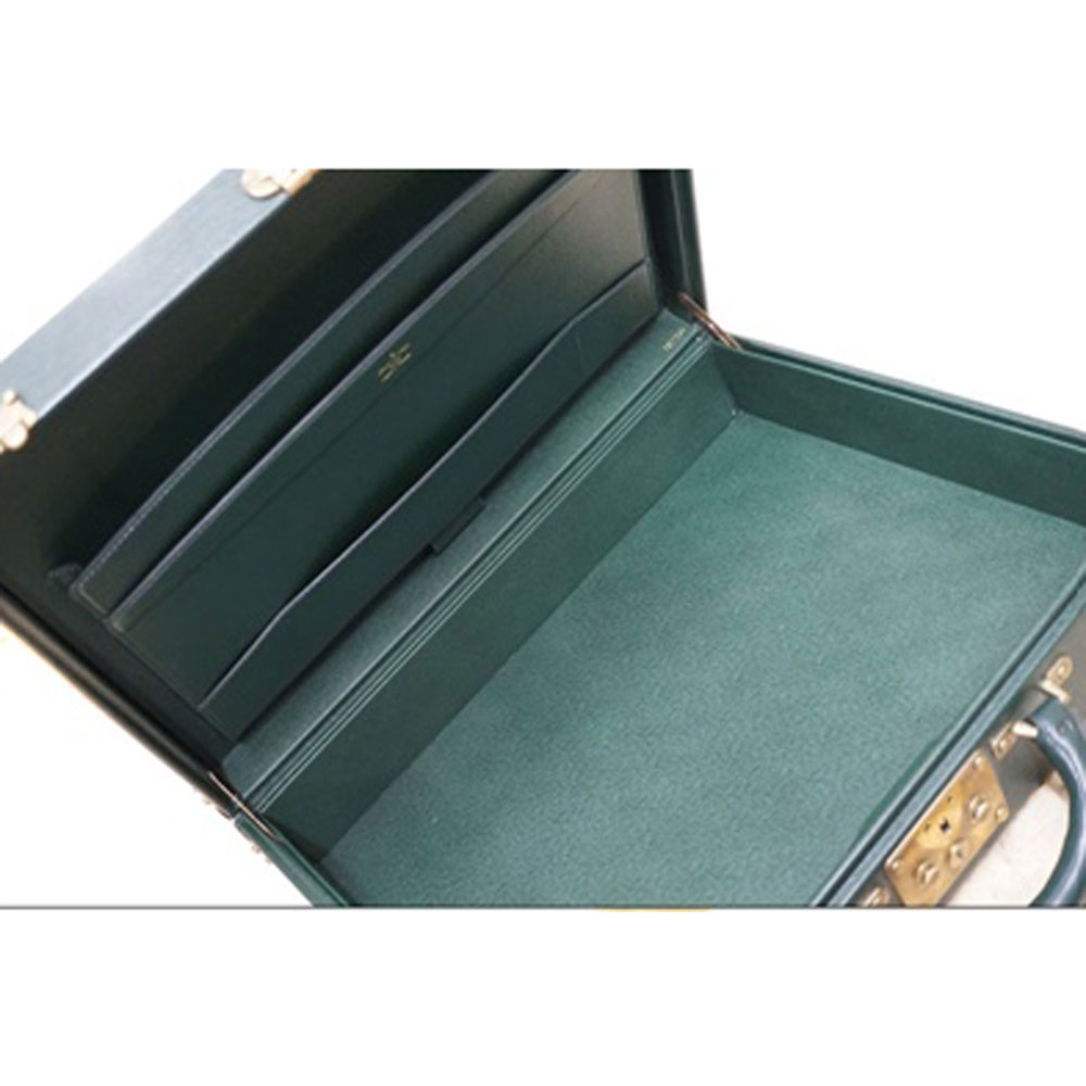 美品 タイガ 緑 LOUIS VUITTON プレジデント アタッシュケース 美品 タイガ 緑 LOUIS VUITTON プレジデント アタッシュケース 質屋