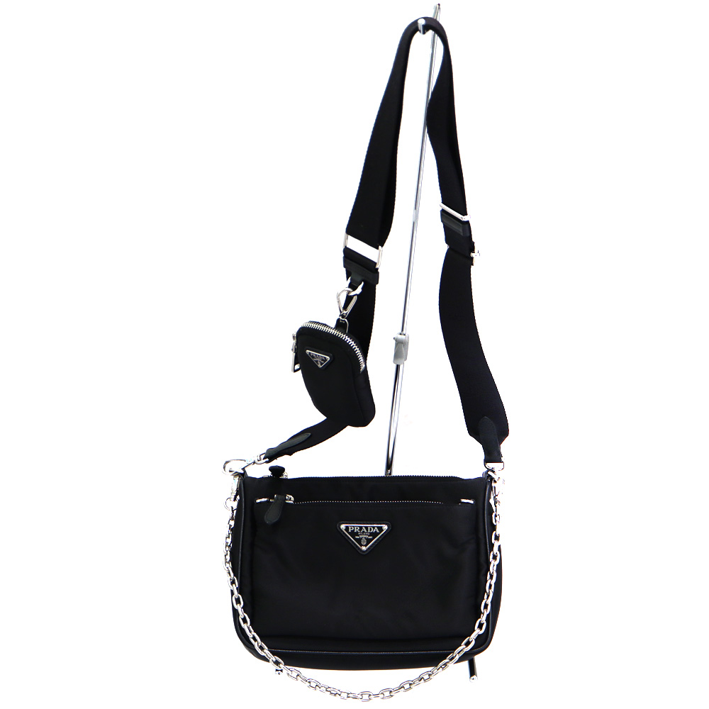RFID付き・美品✨ PRADA プラダ ボディーバッグ 斜め掛け ブラック RFID付き・美品✨ PRADA プラダ ボディーバッグ 斜め掛け ブラック