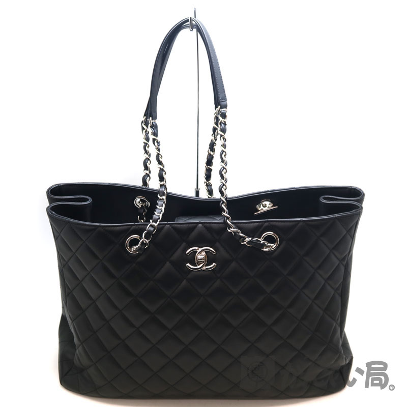 CHANEL【シャネル】 チェーントートバッグ　ラムスキン　レザー　ブラック系　金具シルバー系　レディース　 USED-8【中古】a3100315028600013 質屋　かんてい局茜部店