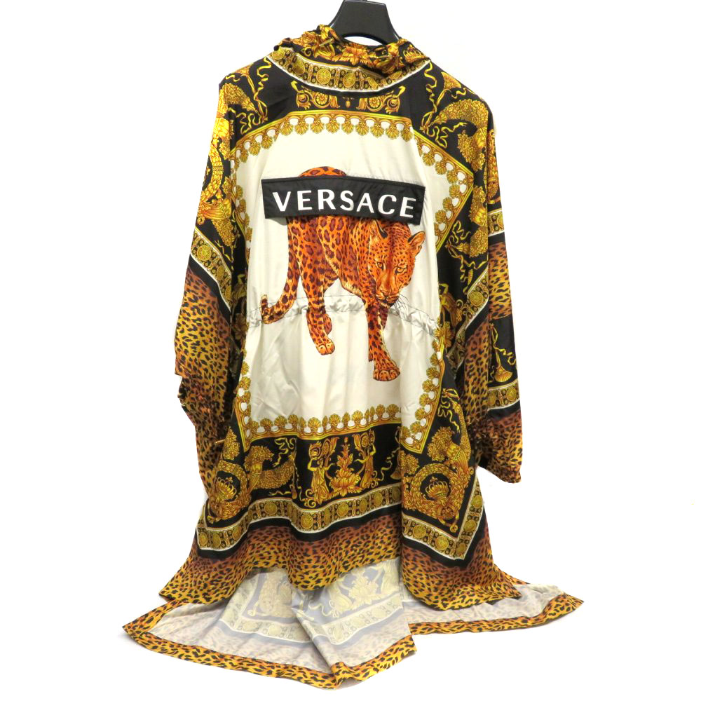 VERSACE【ヴェルサーチ】 A80287 ポンチョ ポリエステル100% メンズコレクション レオパード ヒョウ ゴールド系 ブラウン系 【中古】 USED-6 質屋 かんてい局細畑店 h2106478