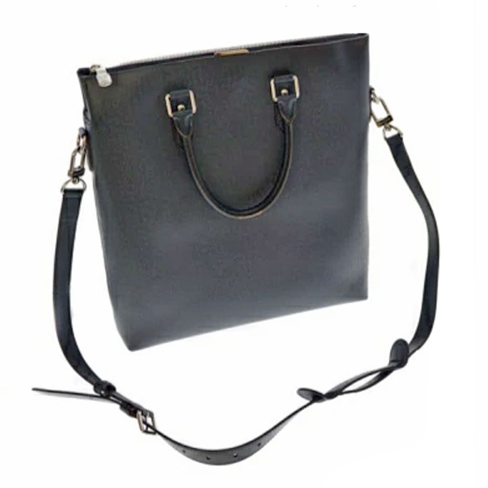 LOUIS VUITTONアントン トートタイガ　トートバッグ LOUIS VUITTON Louis Vuitton Anton Tote Taiga Tote Bag Taiga Black