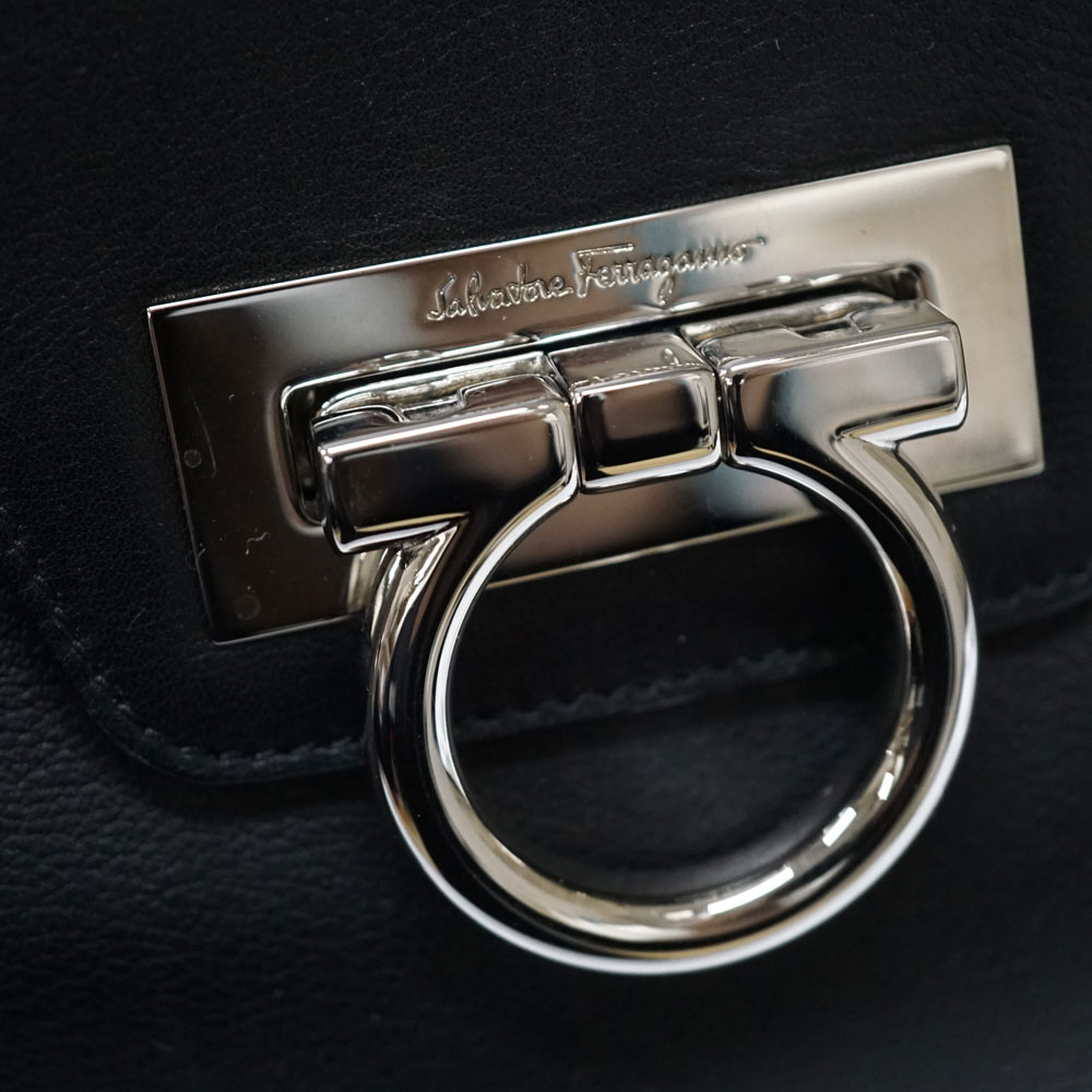 質屋かんてい局オンラインショップ / 北名古屋店 Salvatore Ferragamo