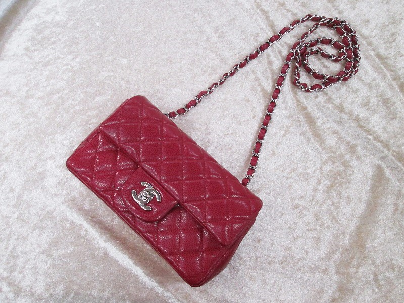 人気質屋ブログ Chanel シャネル 可愛い ミニマトラッセ 秋には赤色バッグがおすすめ 愛知 岐阜の質屋かんてい局 細畑 公式 岐阜 愛知の質 ブランド品の買取 販売なら質屋かんてい局