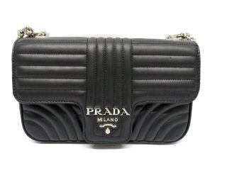 未使用品 PRADA プラダ ダイアグラム チェーンショルダーバッグ ロゴ