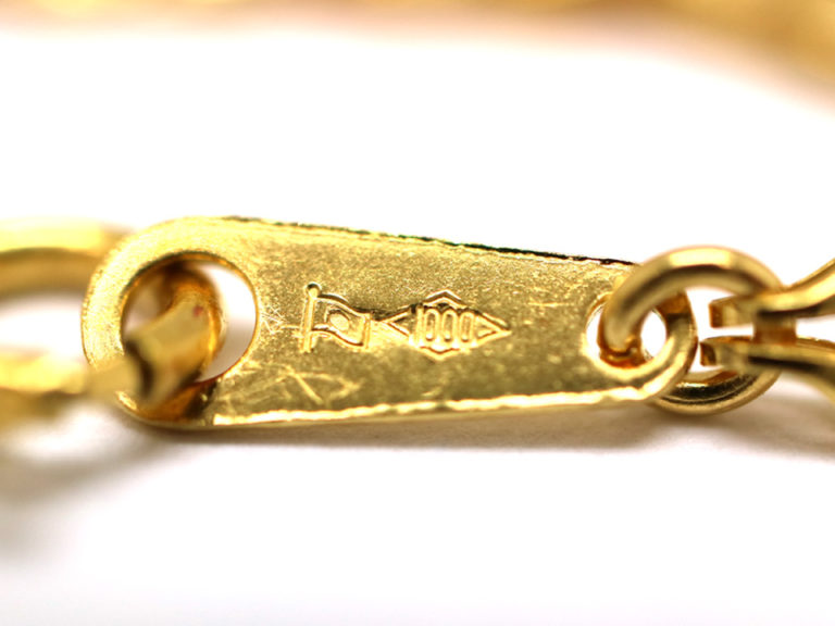K24（24金・純金）のネックレスの買取価格とは？刻印も解説します。金・プラチナの買取は【岐阜・愛知の質屋 かんてい局】にお任せください。【茜