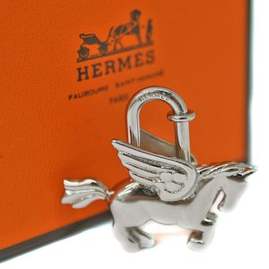HERMES【エルメス】のカデナはテーマと発売年数で中古品でも価格が違っ 