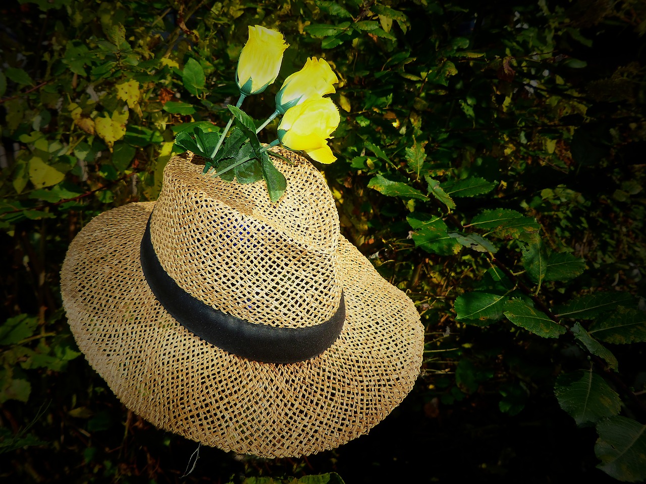 グッチの麦わら帽子は夏に向けてお洒落な紫外線対策になるのか
