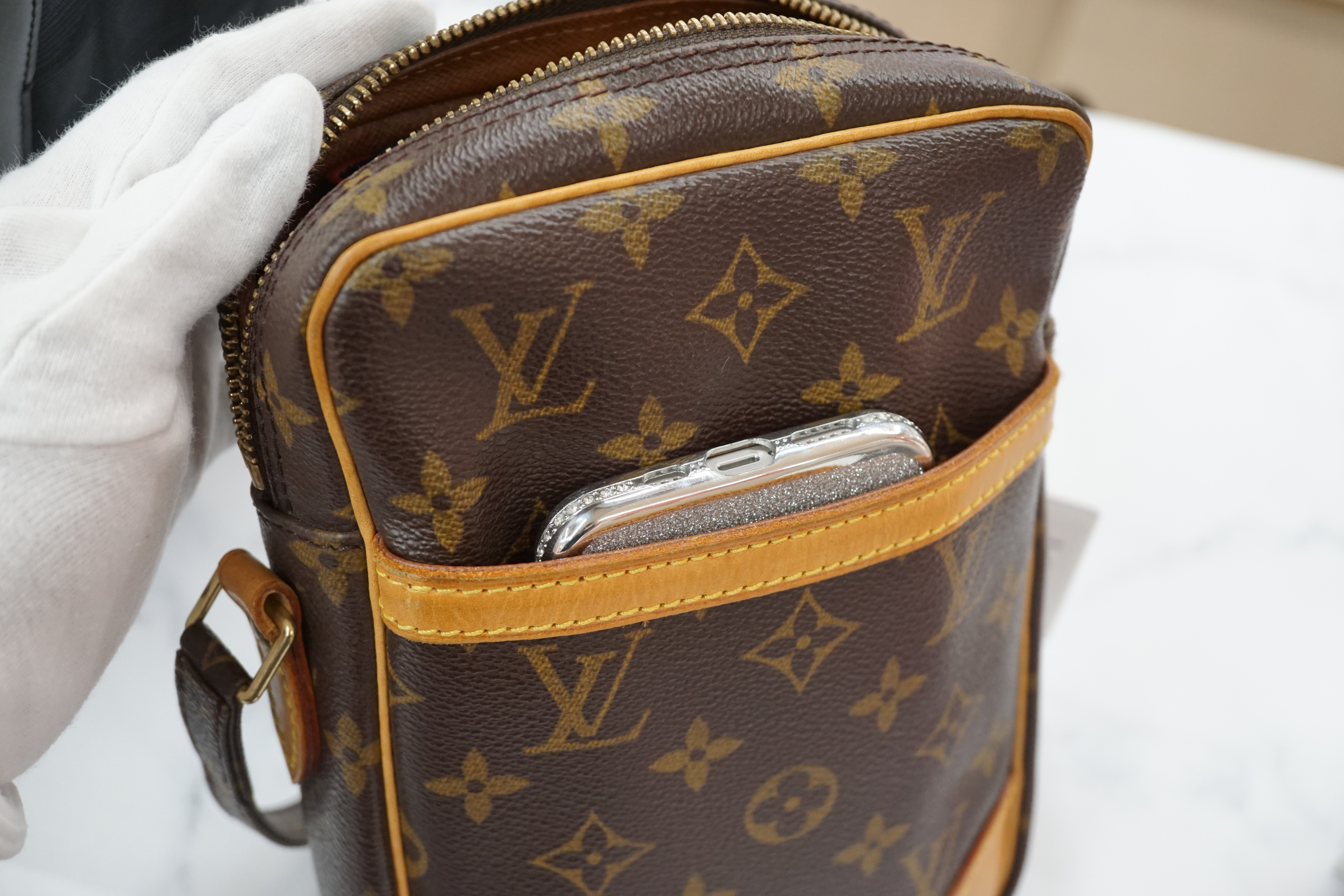 《正規品》【Louis Vuitton】ルイヴィトン　ショルダーバッグ　ダヌーブLouisVuitton