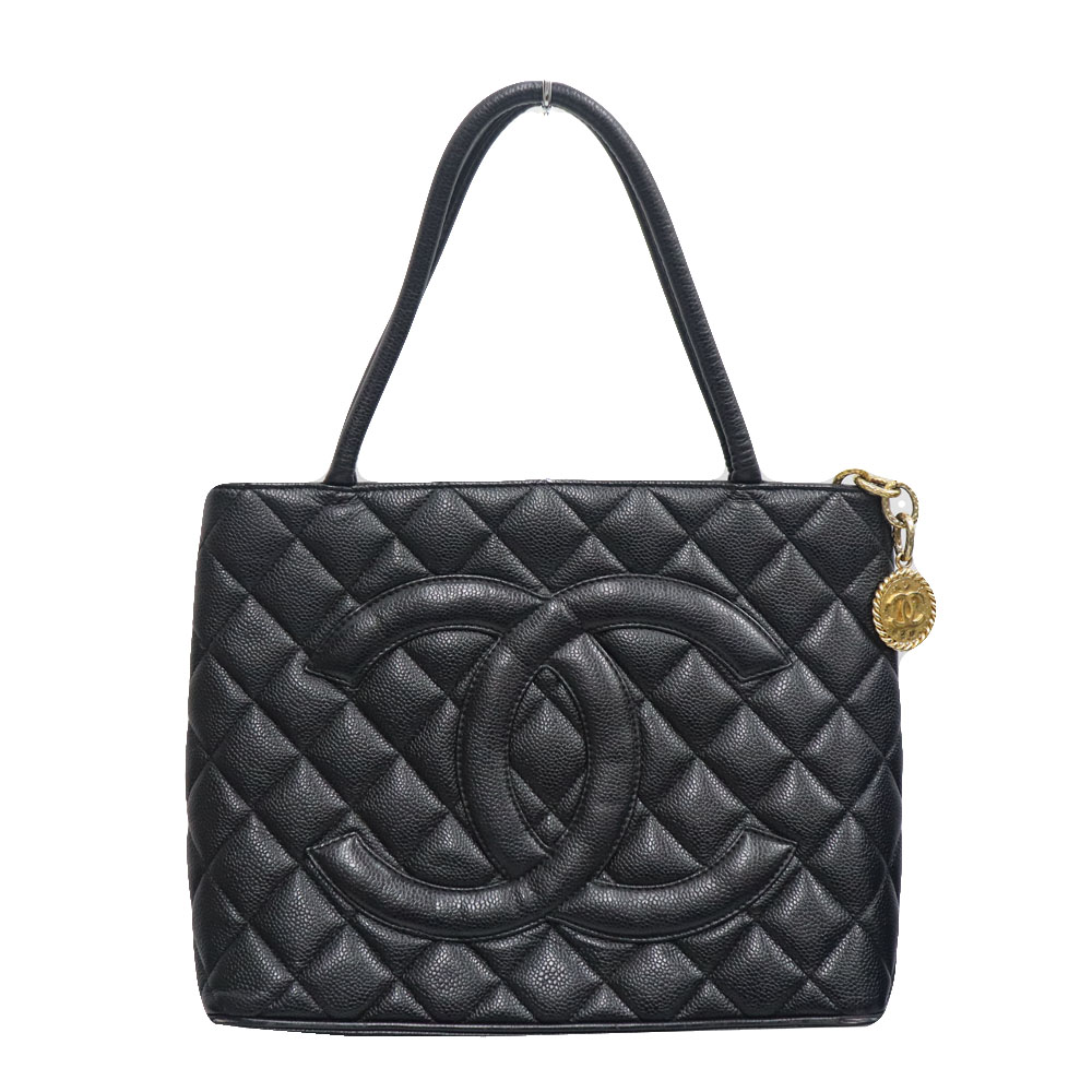 徹底解説】シャネルの復刻トートはダサい？その理由を深堀！！【小牧