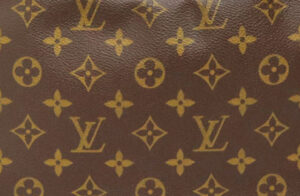 お金を見せる鑑定士