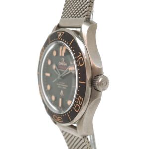 【在庫あり】オメガの伝統とモダンな魅力が光る一本「210.90.42.20.01.001 シーマスター300」魅力を解説!【大垣】