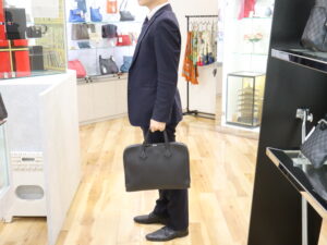 HERMES/エルメス/ヴィクトリアライト/ビジネスバッグ/メンズ/レザー/ブリーフケース/c25-5261/着用イメージ