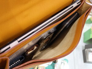 HERMES/エルメス/サック・ア・デペッシュ41/ビジネスバッグ/手持ち/レザー/キャメル(茶)/メンズ/c25-4031/容量/どのくらい入る